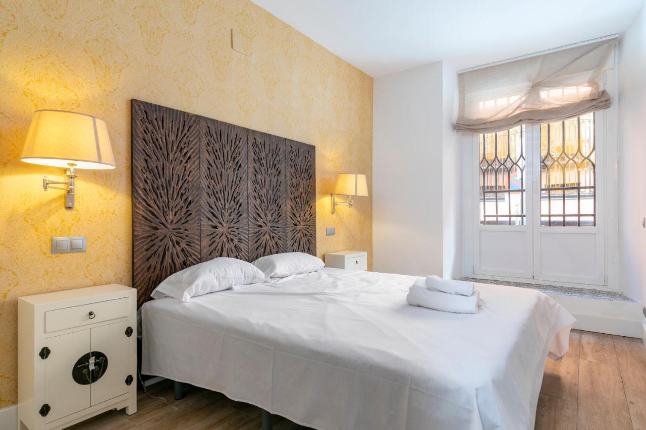 HOMEABOUT PREMIUM MALASAÑA Apartment Madrid Exterior foto