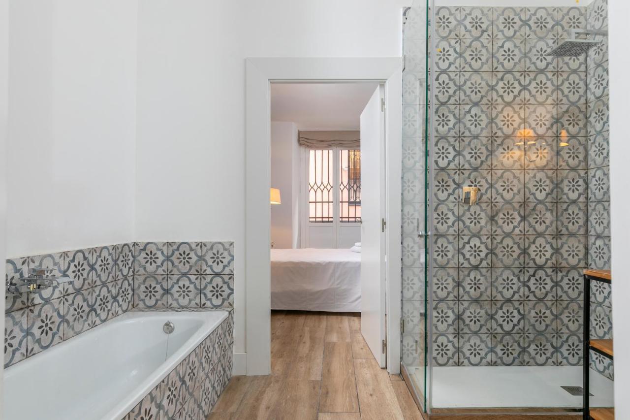 HOMEABOUT PREMIUM MALASAÑA Apartment Madrid Exterior foto