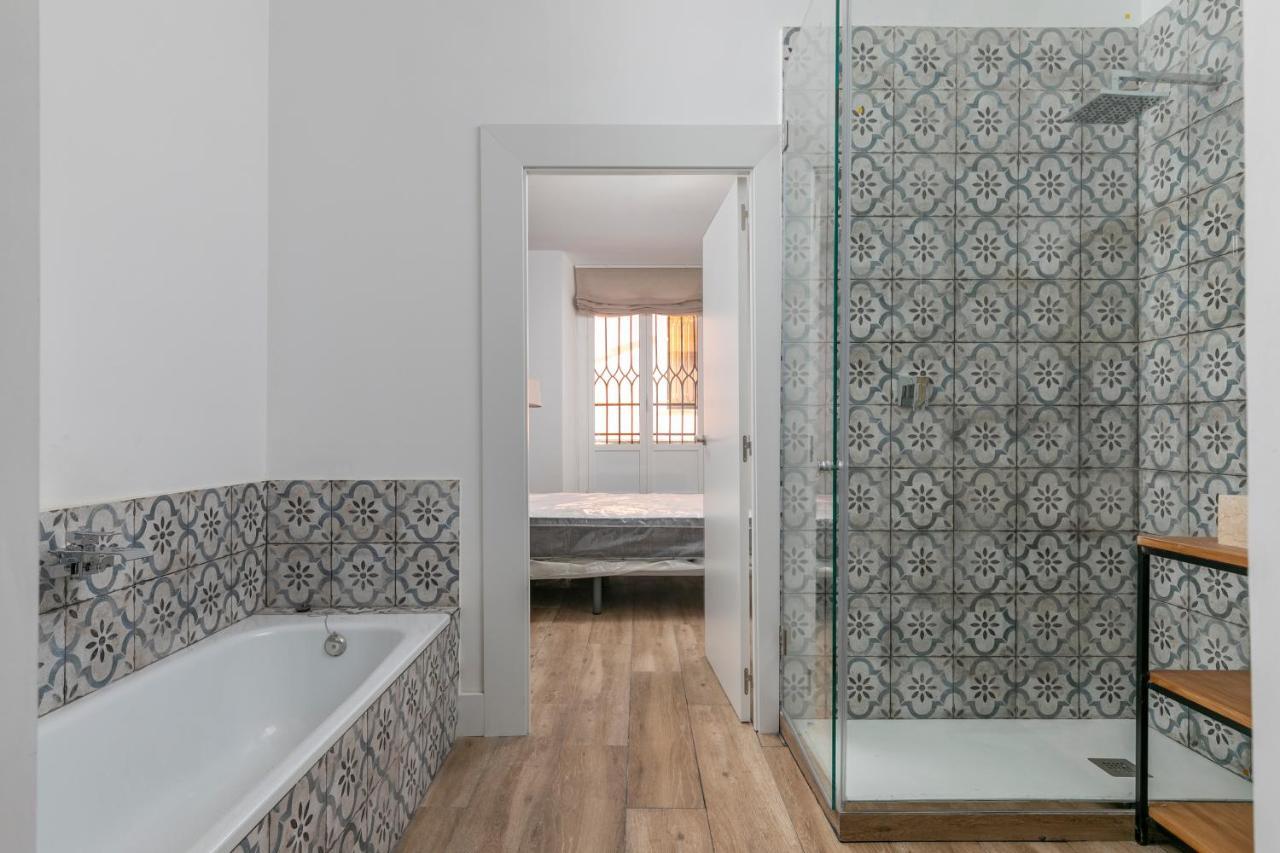 HOMEABOUT PREMIUM MALASAÑA Apartment Madrid Exterior foto