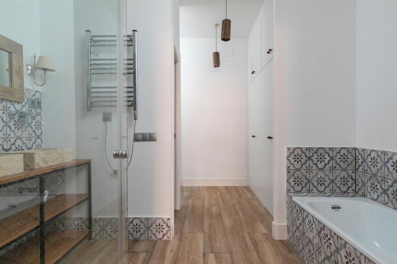 HOMEABOUT PREMIUM MALASAÑA Apartment Madrid Exterior foto
